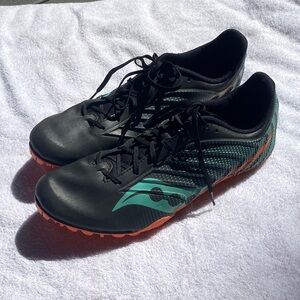 Saucony Men's Black and Teal Track Shoes size 10 ⭐️